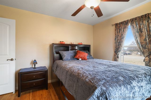 49 E 2nd, Durant, OK 74701