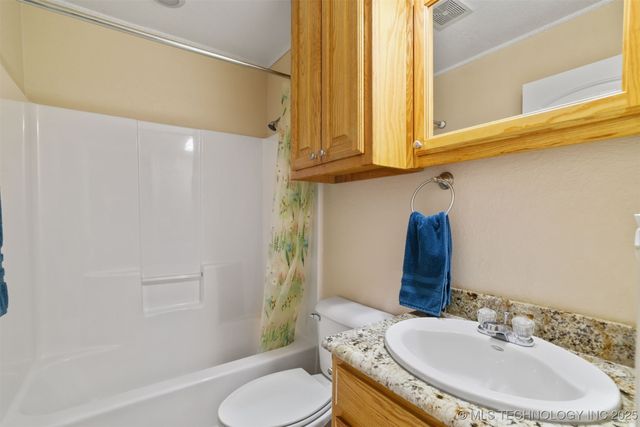 49 E 2nd, Durant, OK 74701