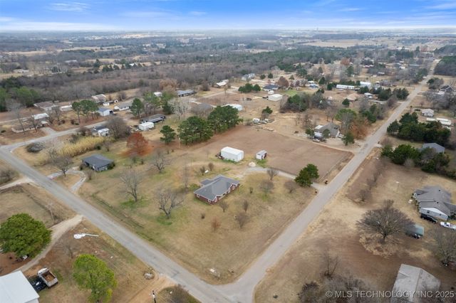 49 E 2nd, Durant, OK 74701