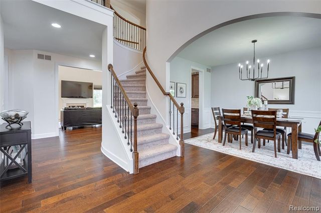 47576 Valencia Circle, Novi, MI 48374