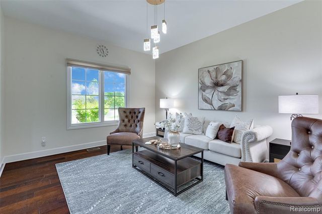 47576 Valencia Circle, Novi, MI 48374