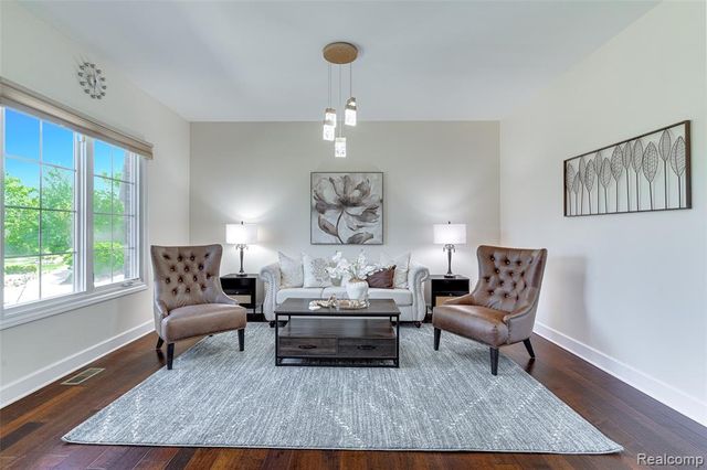 47576 Valencia Circle, Novi, MI 48374