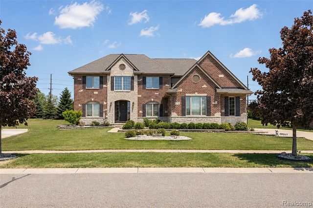 47576 Valencia Circle, Novi, MI 48374