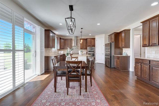 47576 Valencia Circle, Novi, MI 48374