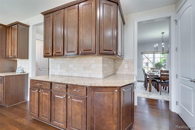 47576 Valencia Circle, Novi, MI 48374