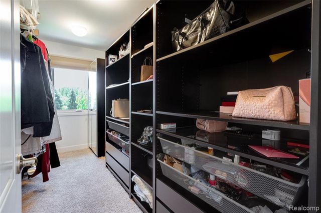 47576 Valencia Circle, Novi, MI 48374
