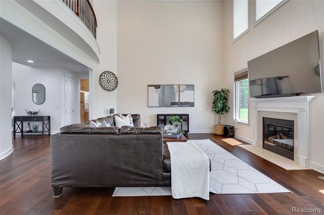 47576 Valencia Circle, Novi, MI 48374