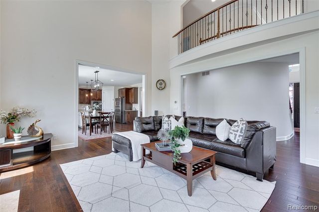 47576 Valencia Circle, Novi, MI 48374