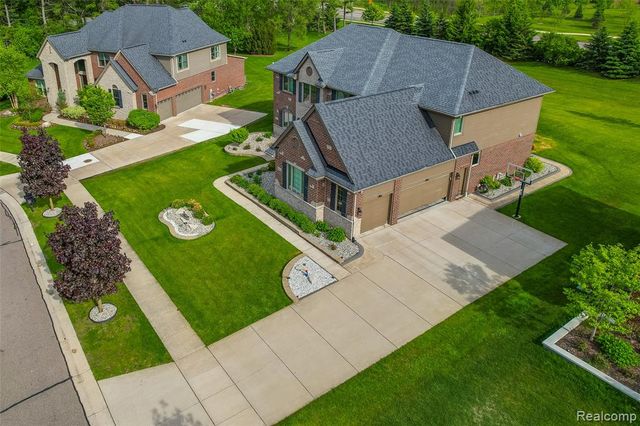 47576 Valencia Circle, Novi, MI 48374