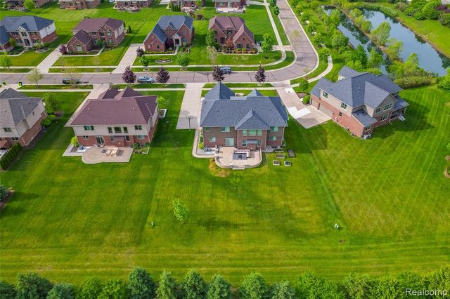 47576 Valencia Circle, Novi, MI 48374