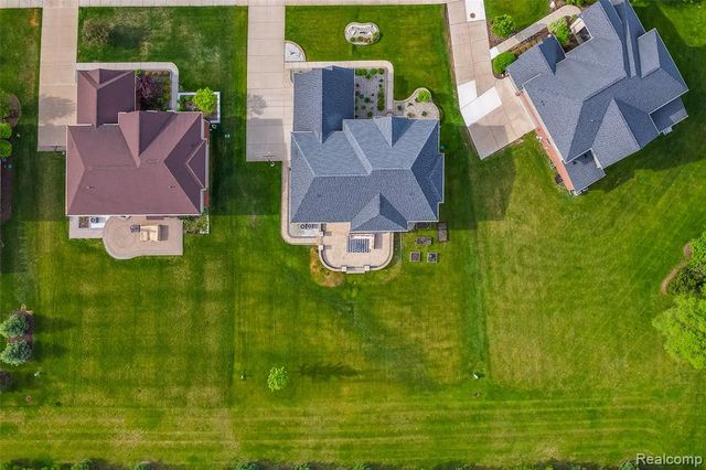 47576 Valencia Circle, Novi, MI 48374