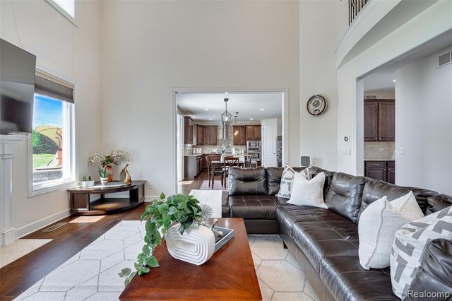 47576 Valencia Circle, Novi, MI 48374