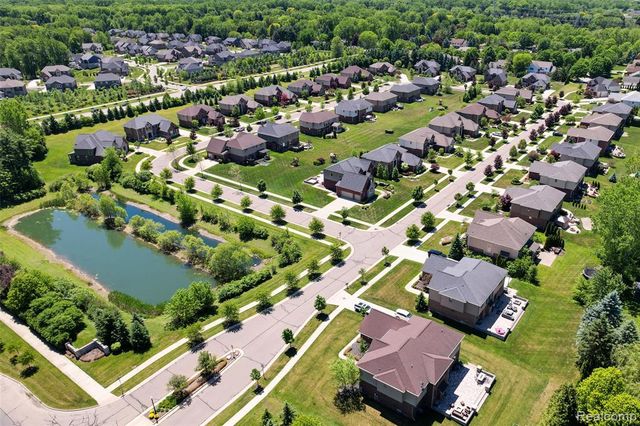 47576 Valencia Circle, Novi, MI 48374