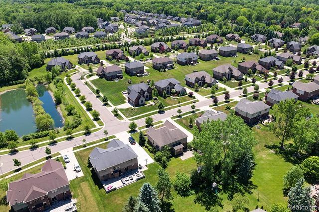 47576 Valencia Circle, Novi, MI 48374