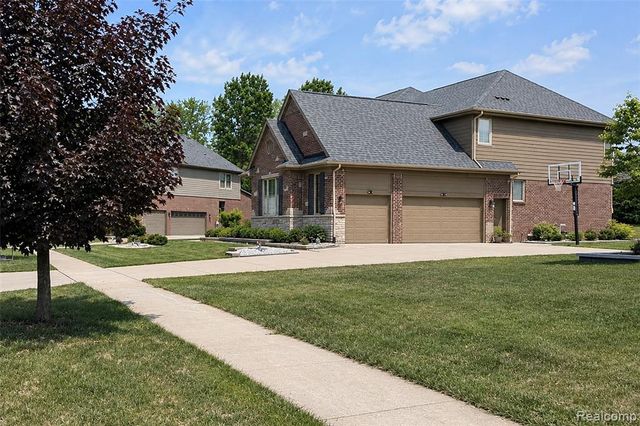 47576 Valencia Circle, Novi, MI 48374