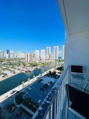 500 Bayview Drive 1417, Sunny Isles Beach, FL 33160