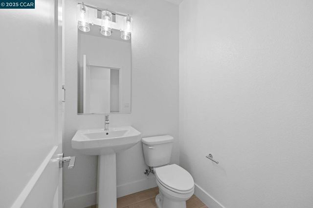 2213 Delta View Avenue, Sacramento, CA 95832