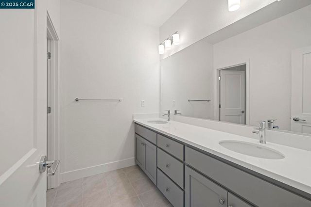 2213 Delta View Avenue, Sacramento, CA 95832