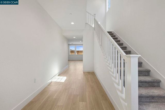 2213 Delta View Avenue, Sacramento, CA 95832