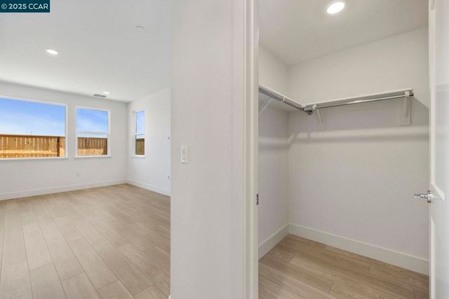 2213 Delta View Avenue, Sacramento, CA 95832