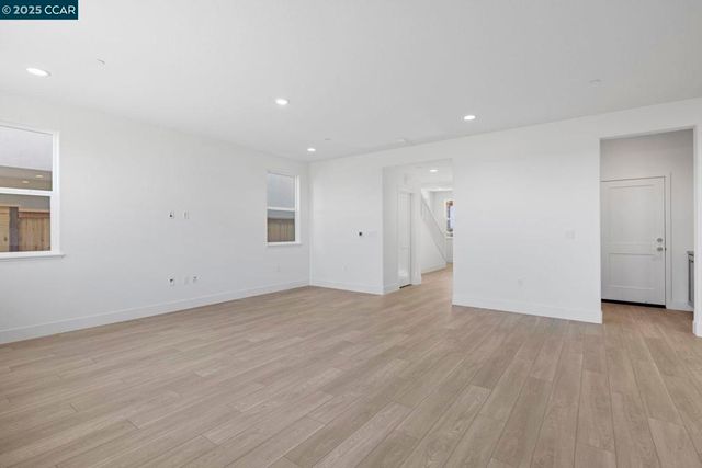 2213 Delta View Avenue, Sacramento, CA 95832