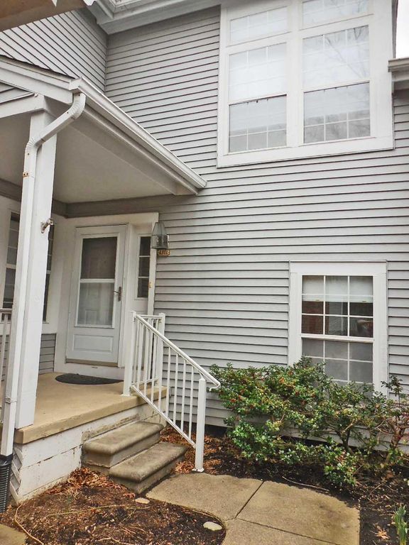 4314 Hillside Drive, Ann Arbor, MI 48105