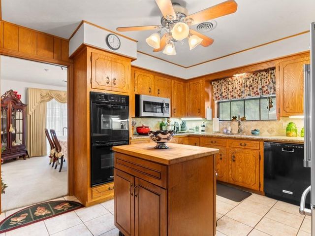 3012 Encino Avenue, Bay City, TX 77414