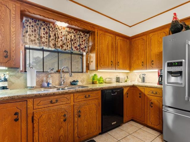 3012 Encino Avenue, Bay City, TX 77414