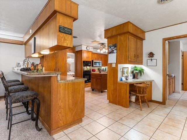 3012 Encino Avenue, Bay City, TX 77414