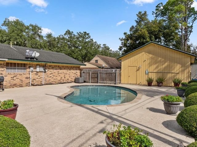 3012 Encino Avenue, Bay City, TX 77414