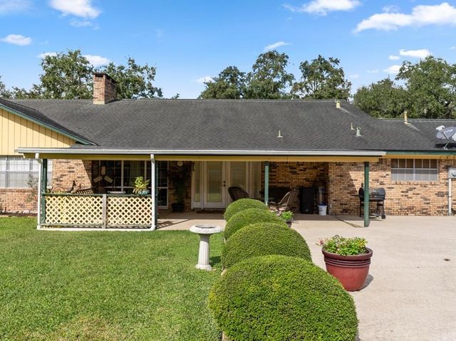 3012 Encino Avenue, Bay City, TX 77414