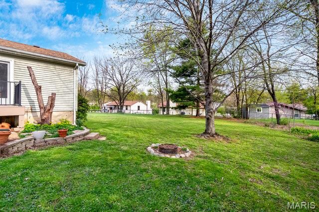 82 Spencer Trail, St Peters, MO 63376