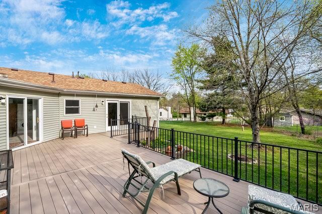 82 Spencer Trail, St Peters, MO 63376