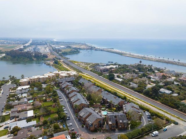4007 Canario E, Carlsbad, CA 92008