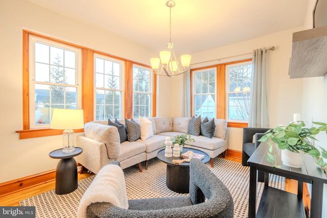 101 W HILLCREST AVE, Havertown, PA 19083