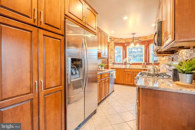 101 W HILLCREST AVE, Havertown, PA 19083