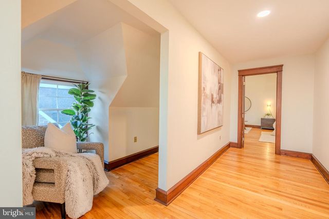 101 W HILLCREST AVE, Havertown, PA 19083