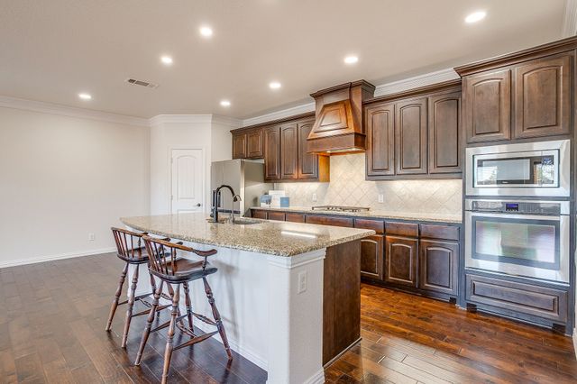 213 Park Villa Lane, Aledo, TX 76008