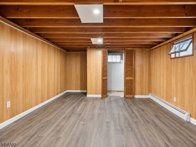 811 Hussa St, Linden City, NJ 07036
