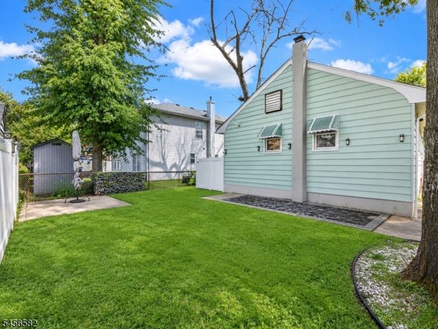 811 Hussa St, Linden City, NJ 07036