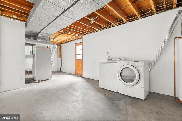 315 W MAIN ST, Front Royal, VA 22630