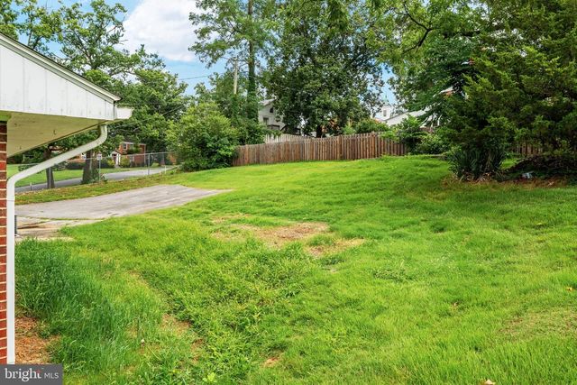 315 W MAIN ST, Front Royal, VA 22630
