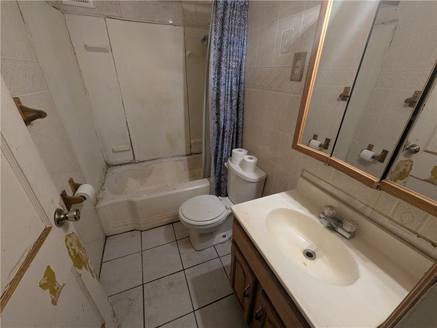 160 Jordan Avenue, Gates, NY 14606