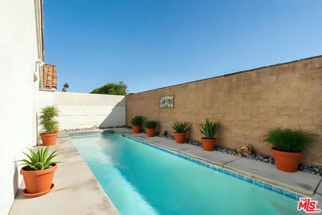 77571 Calle Las Brisas, Palm Desert, CA 92211