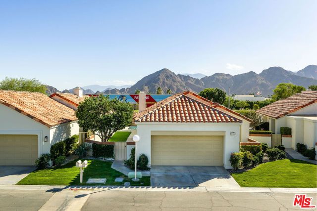 77571 Calle Las Brisas, Palm Desert, CA 92211