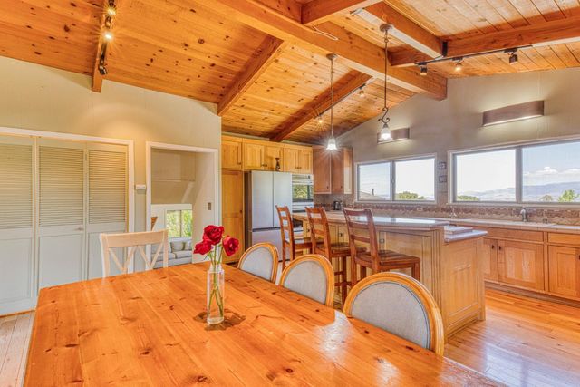 394 Mesa Road, Salinas, CA 93908