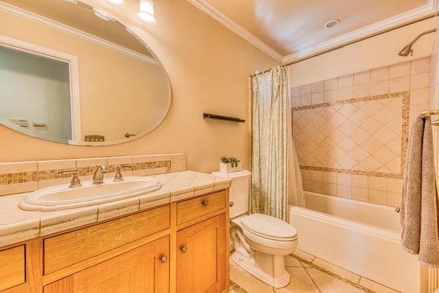 394 Mesa Road, Salinas, CA 93908