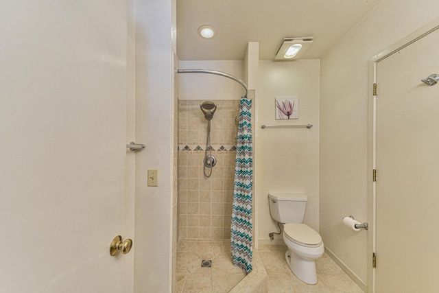 394 Mesa Road, Salinas, CA 93908