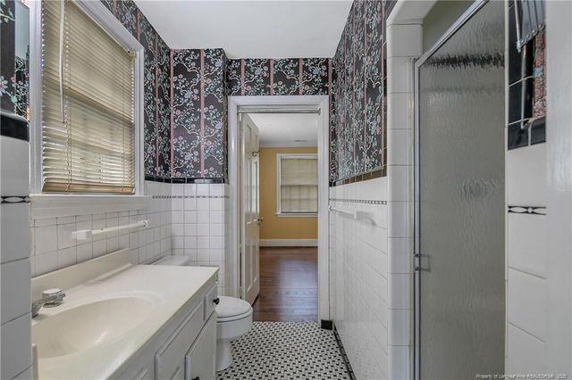411 Lakeshore Drive, Fayetteville, NC 28305