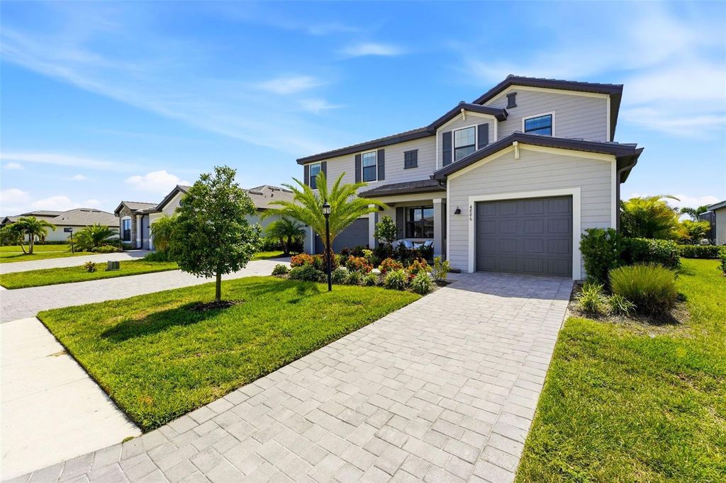 Image 1 of property listing at 4886 SEAFOAM TRAIL, Bradenton, FL 34211